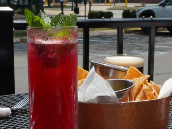 Why a Great Restaurant Happy Hour Beats the Average Bar Experience